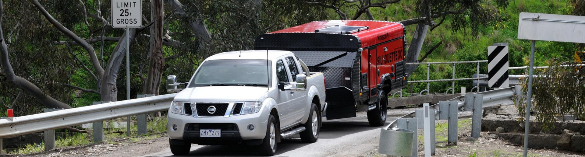 Caravan and towing vehicle